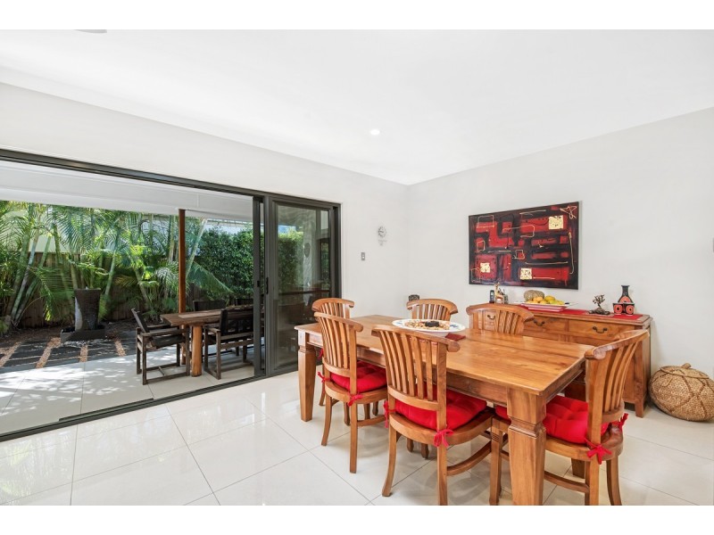 29 North Beach Place, Mudjimba QLD 4564