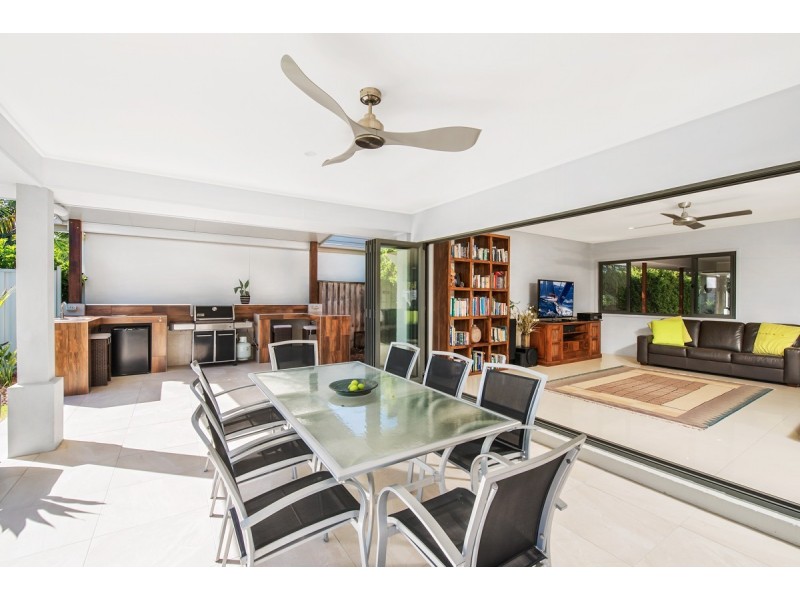 29 North Beach Place, Mudjimba QLD 4564