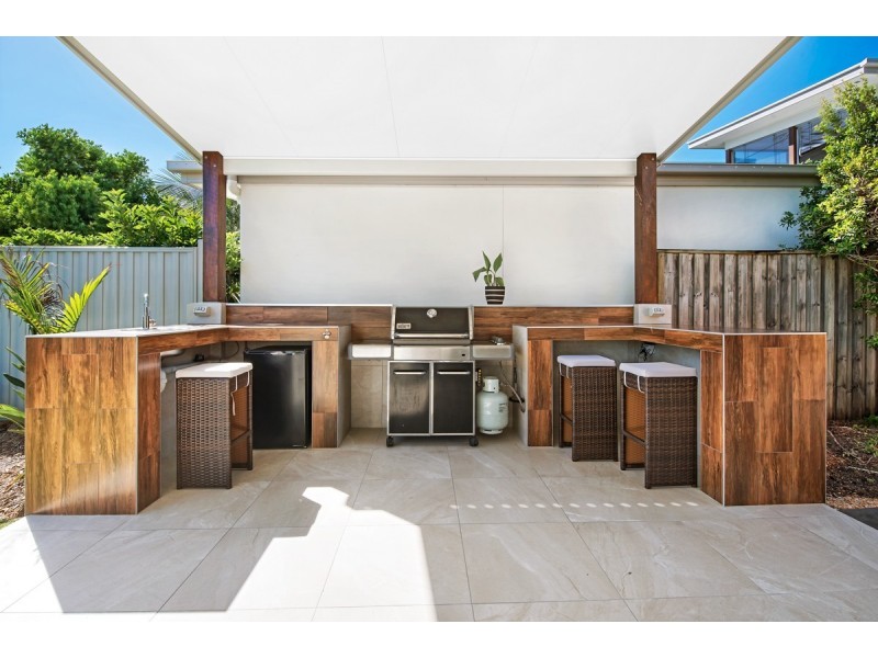 29 North Beach Place, Mudjimba QLD 4564