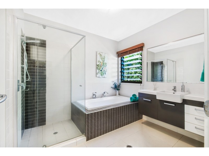 29 North Beach Place, Mudjimba QLD 4564