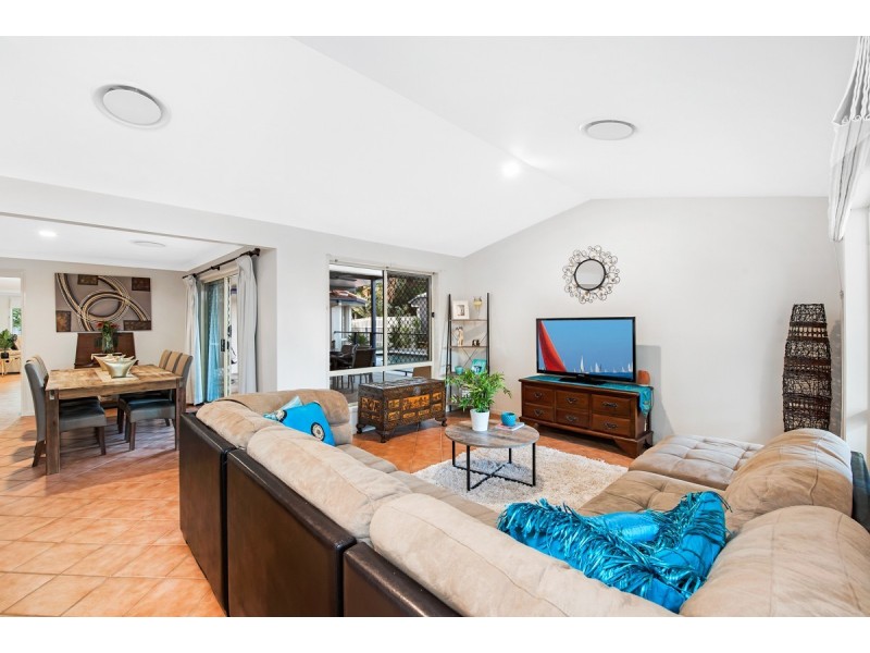 7 Cooloola Place, Twin Waters QLD 4564