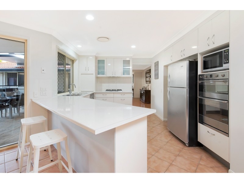 7 Cooloola Place, Twin Waters QLD 4564