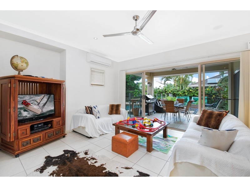 7 Oyster Court, Twin Waters QLD 4564