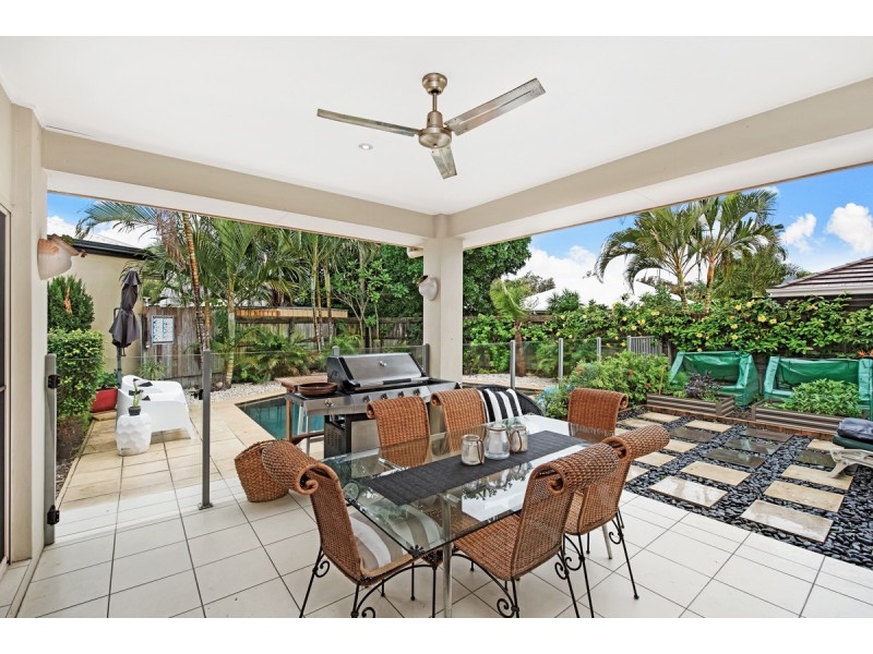 7 Oyster Court, Twin Waters QLD 4564