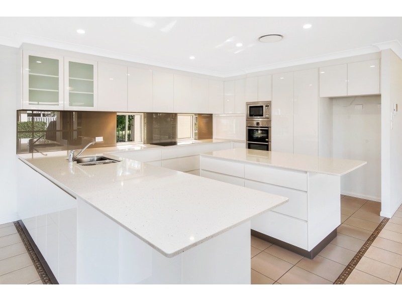14 Karinya Place, Twin Waters QLD 4564