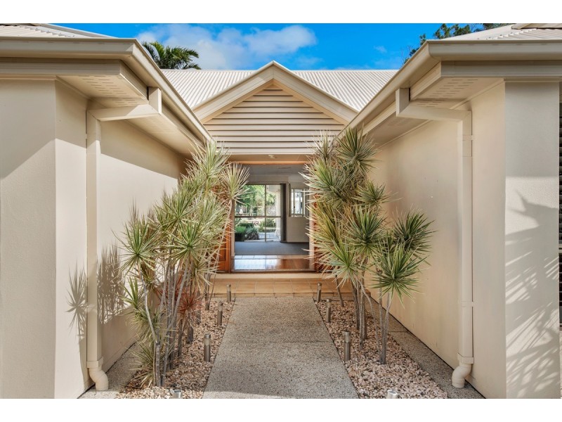 14 Karinya Place, Twin Waters QLD 4564