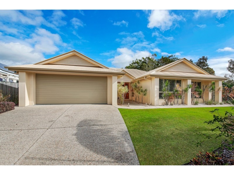 14 Karinya Place, Twin Waters QLD 4564