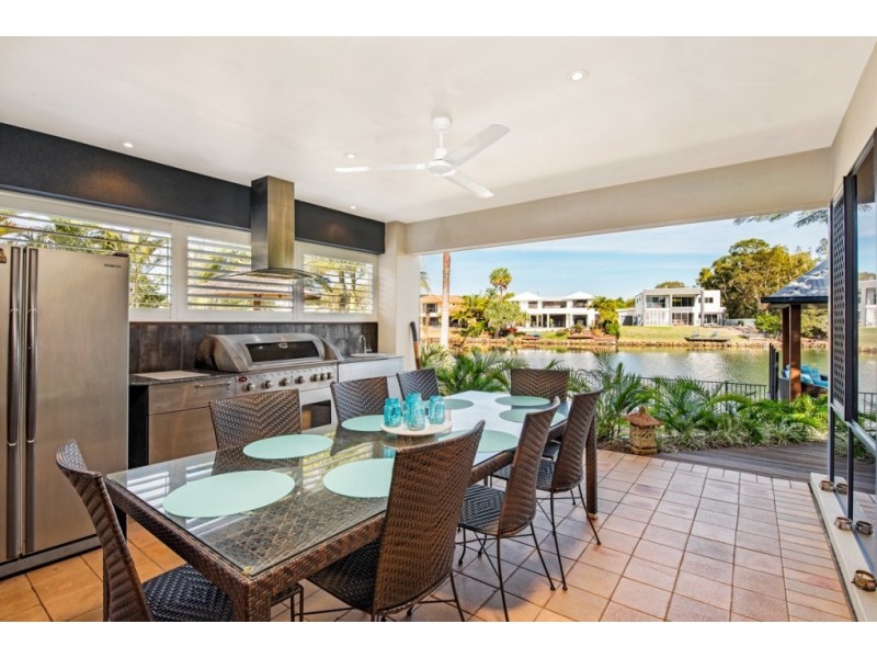 16 Karinya Place, Twin Waters QLD 4564