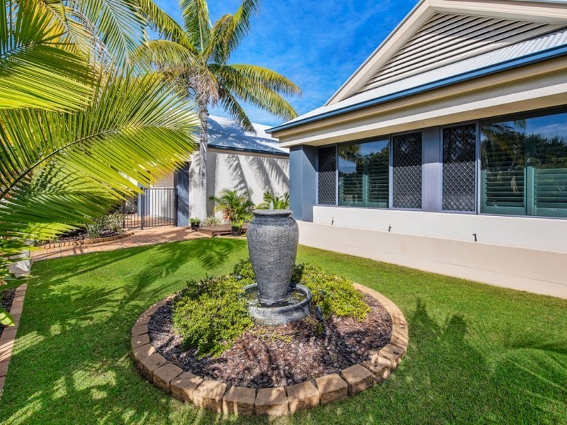 16 Karinya Place, Twin Waters QLD 4564