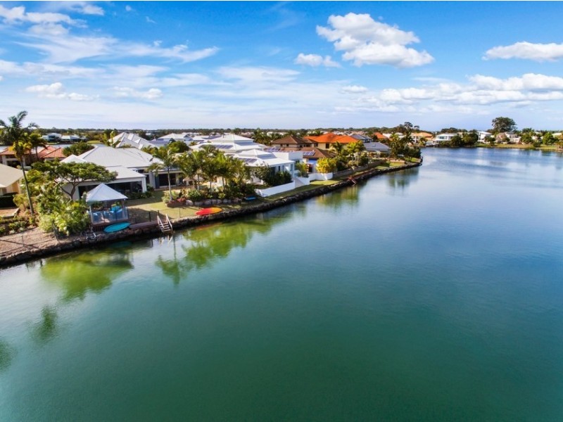 16 Karinya Place, Twin Waters QLD 4564