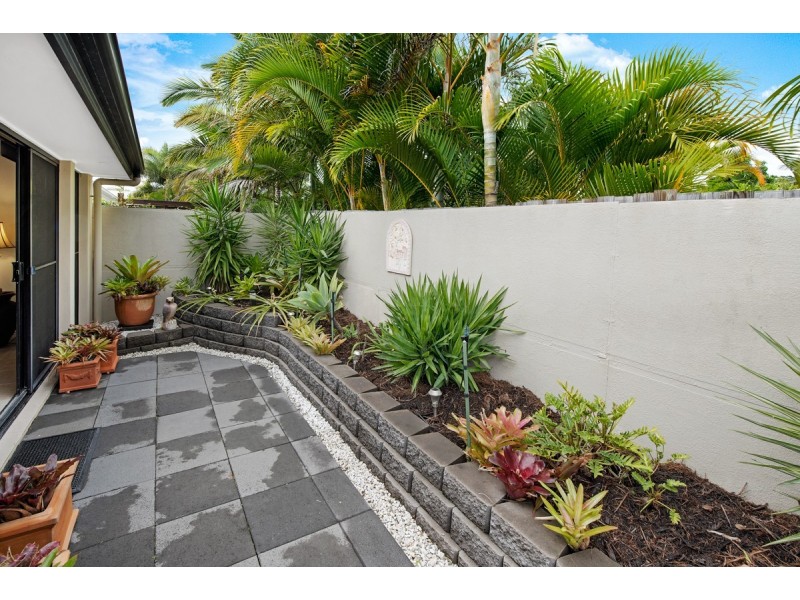 4 Undanbi Lane, Twin Waters QLD 4564