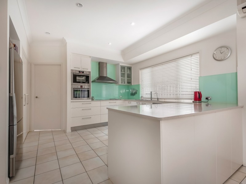 11 Tralee Place, Twin Waters QLD 4564