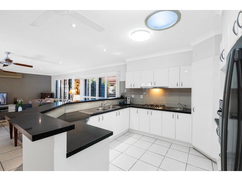 4 Parsons Bank Drive, Twin Waters QLD 4564