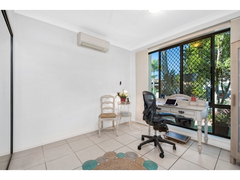 4 Parsons Bank Drive, Twin Waters QLD 4564