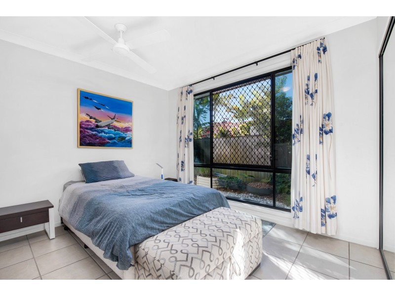 4 Parsons Bank Drive, Twin Waters QLD 4564