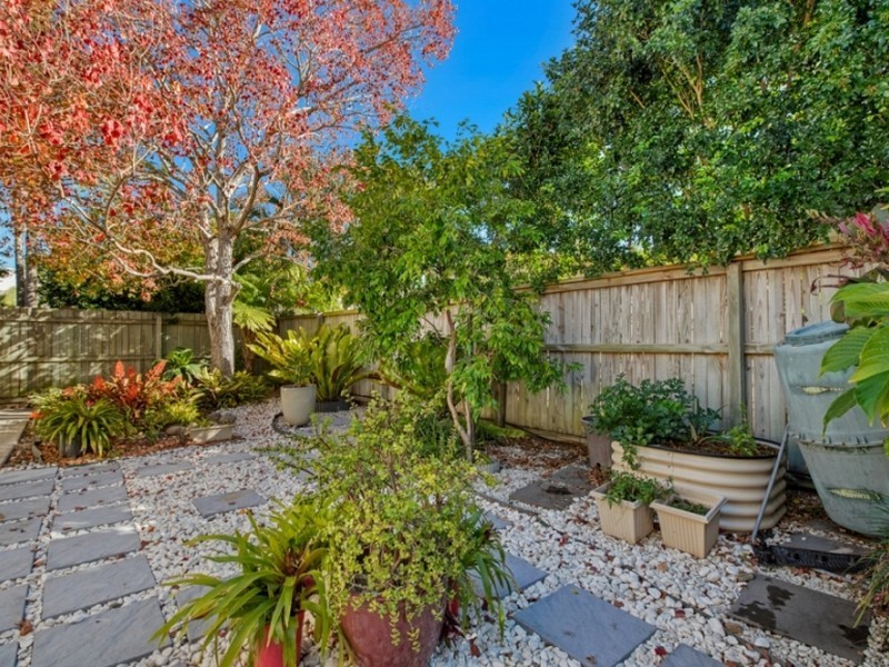 4 Parsons Bank Drive, Twin Waters QLD 4564