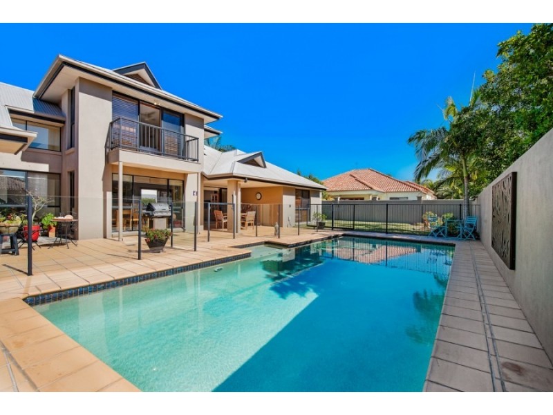 5 Mizzen Place, Twin Waters QLD 4564
