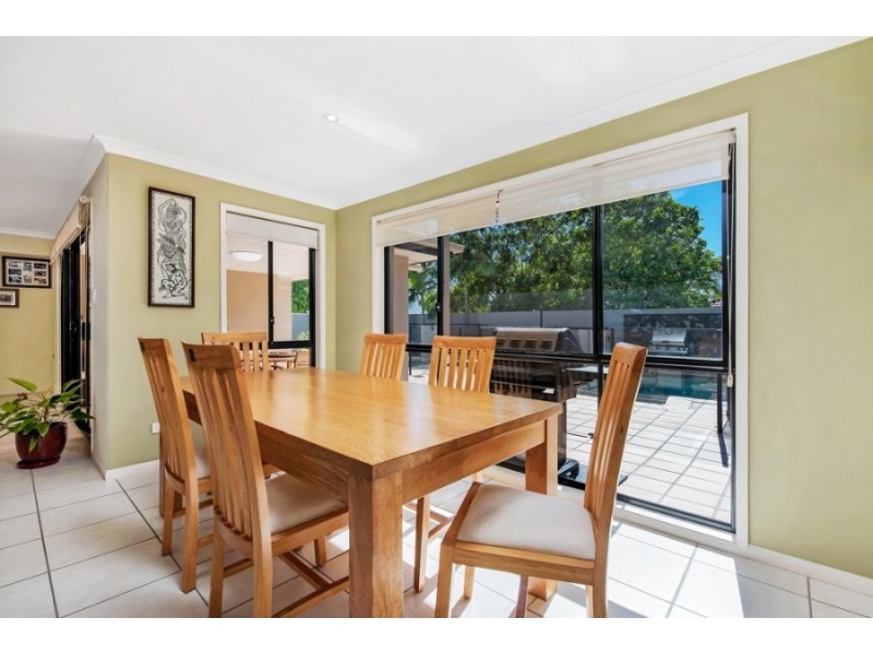 5 Mizzen Place, Twin Waters QLD 4564