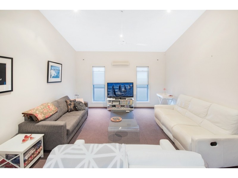 7 North Beach Place, Mudjimba QLD 4564