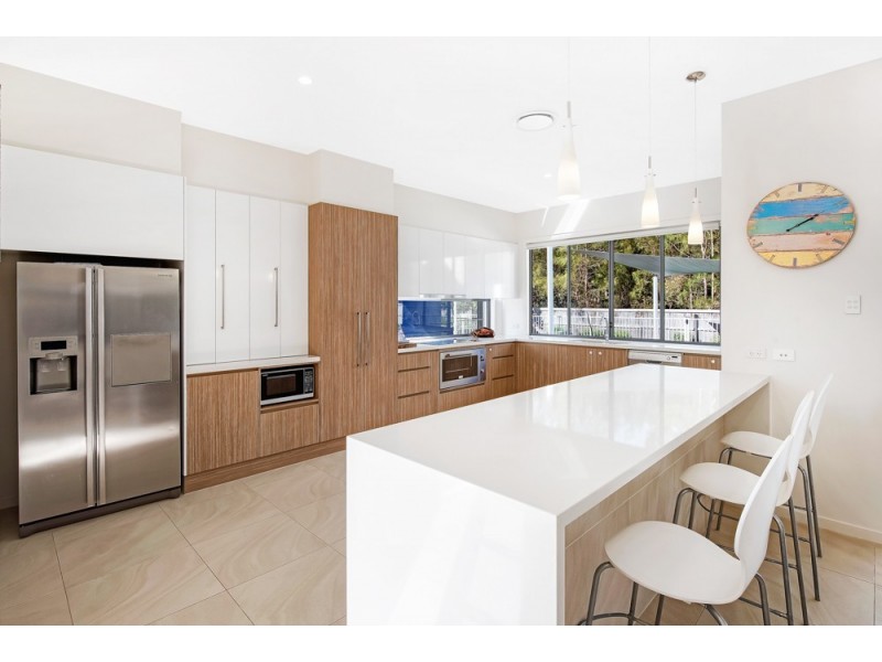 43 Ameen Circuit, Twin Waters QLD 4564