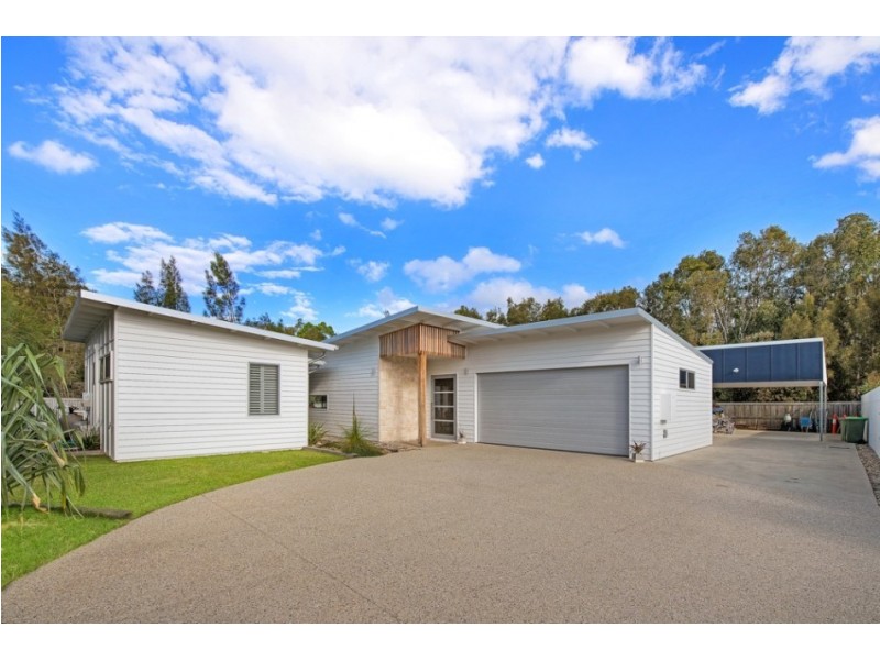 43 Ameen Circuit, Twin Waters QLD 4564