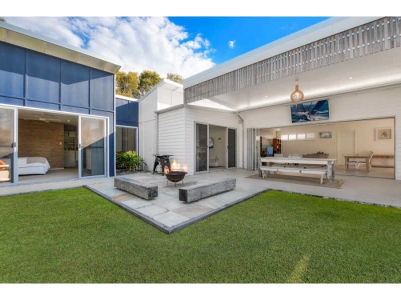 43 Ameen Circuit, Twin Waters QLD 4564