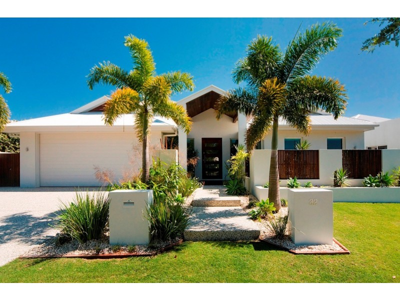 32 Stillwater Drive, Twin Waters QLD 4564