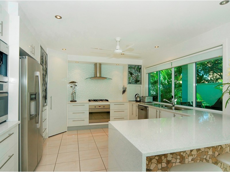 32 Stillwater Drive, Twin Waters QLD 4564