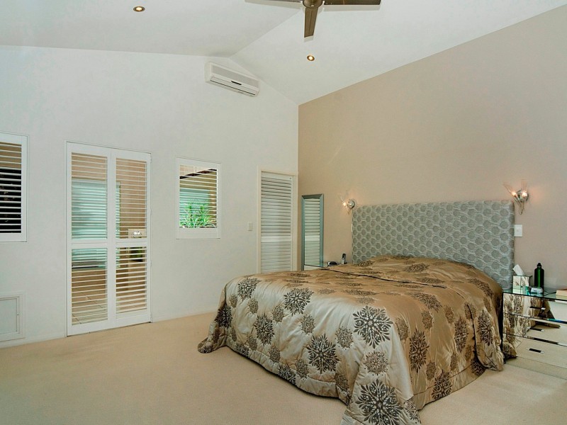 32 Stillwater Drive, Twin Waters QLD 4564