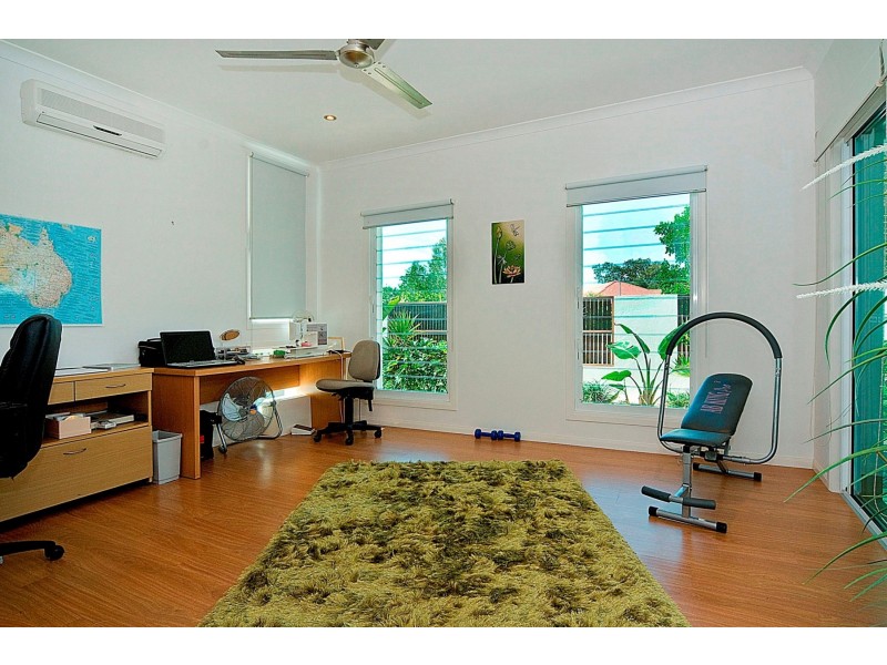 32 Stillwater Drive, Twin Waters QLD 4564