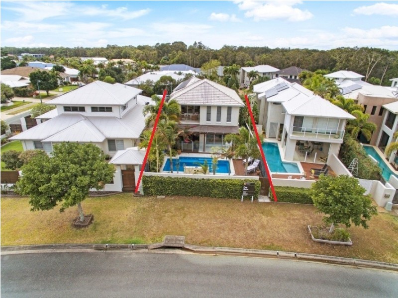 4 Sand Lane, Twin Waters QLD 4564