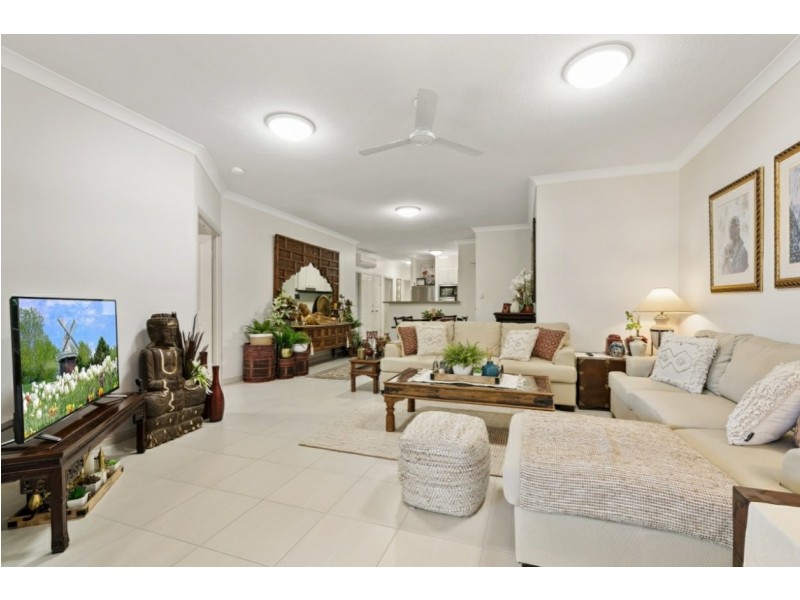 2/179 Ocean Drive, Twin Waters QLD 4564