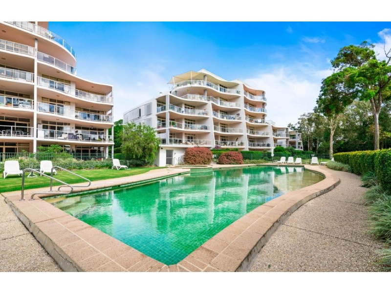 2/179 Ocean Drive, Twin Waters QLD 4564