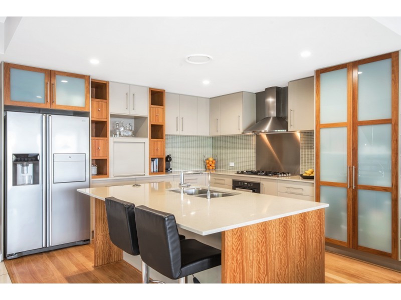 12 Staysail Place, Twin Waters QLD 4564