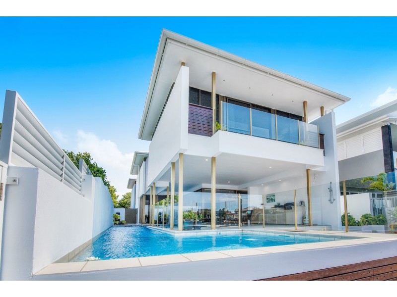 12 Staysail Place, Twin Waters QLD 4564