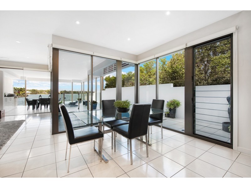 12 Staysail Place, Twin Waters QLD 4564