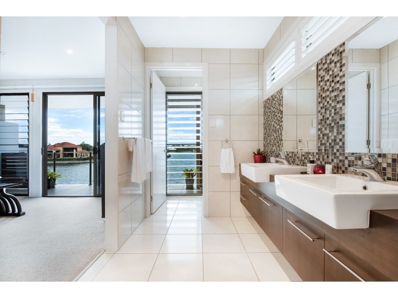 12 Staysail Place, Twin Waters QLD 4564