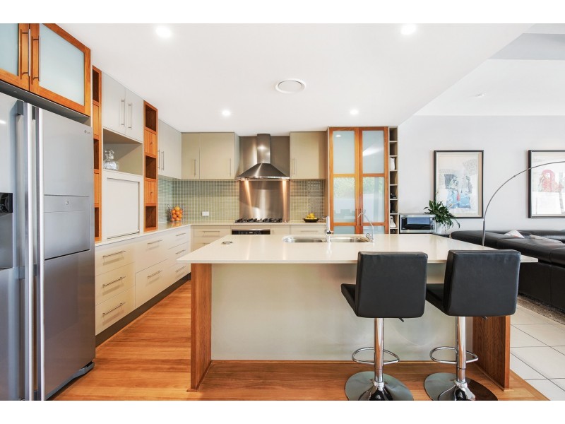 12 Staysail Place, Twin Waters QLD 4564