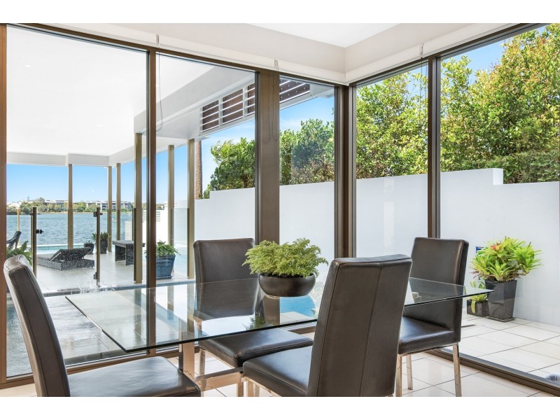 12 Staysail Place, Twin Waters QLD 4564