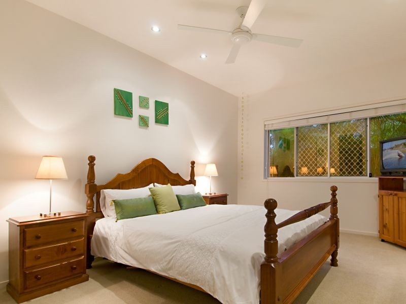 4 River Edge Court, Twin Waters QLD 4564