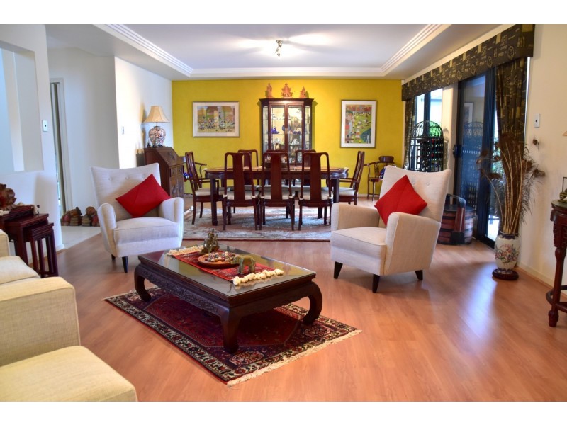 22 Karinya Place, Twin Waters QLD 4564