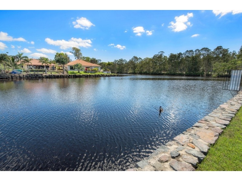 11 Glenwood Place, Twin Waters QLD 4564
