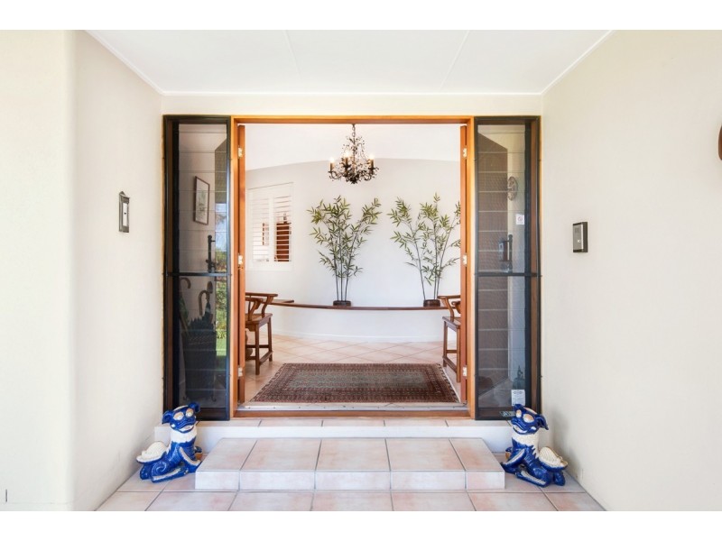 11 Glenwood Place, Twin Waters QLD 4564