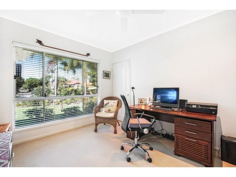 11 Glenwood Place, Twin Waters QLD 4564
