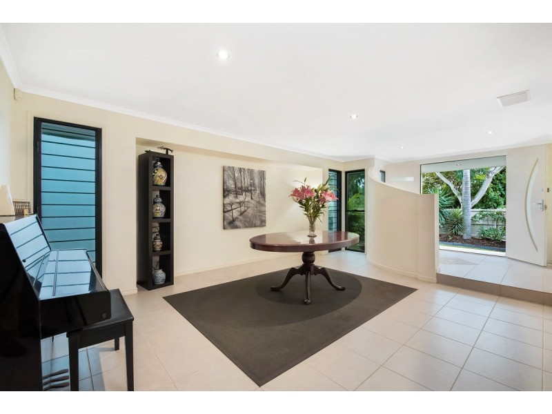4 Undanbi Lane, Twin Waters QLD 4564
