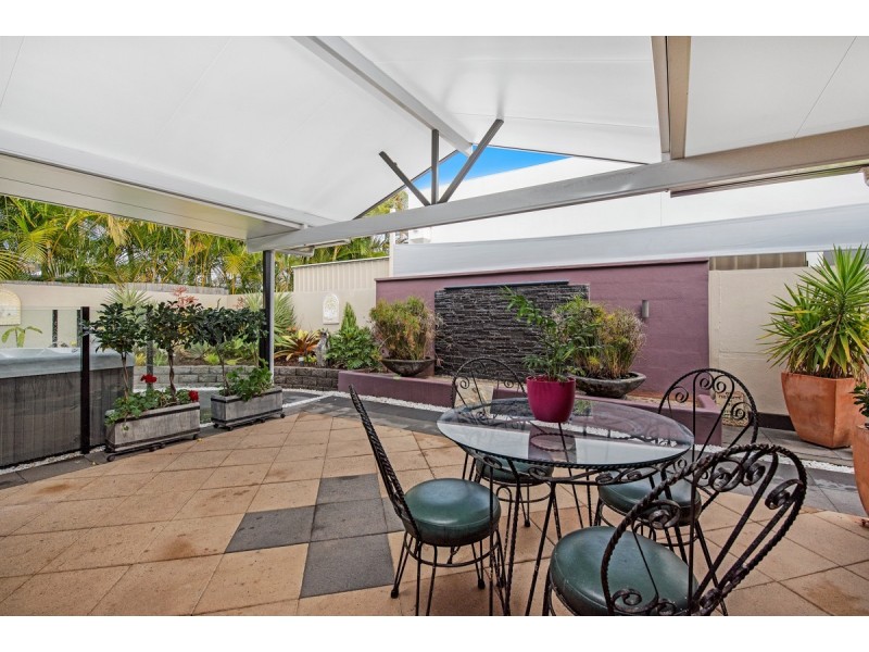 4 Undanbi Lane, Twin Waters QLD 4564