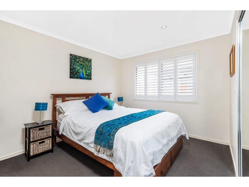 4 Undanbi Lane, Twin Waters QLD 4564