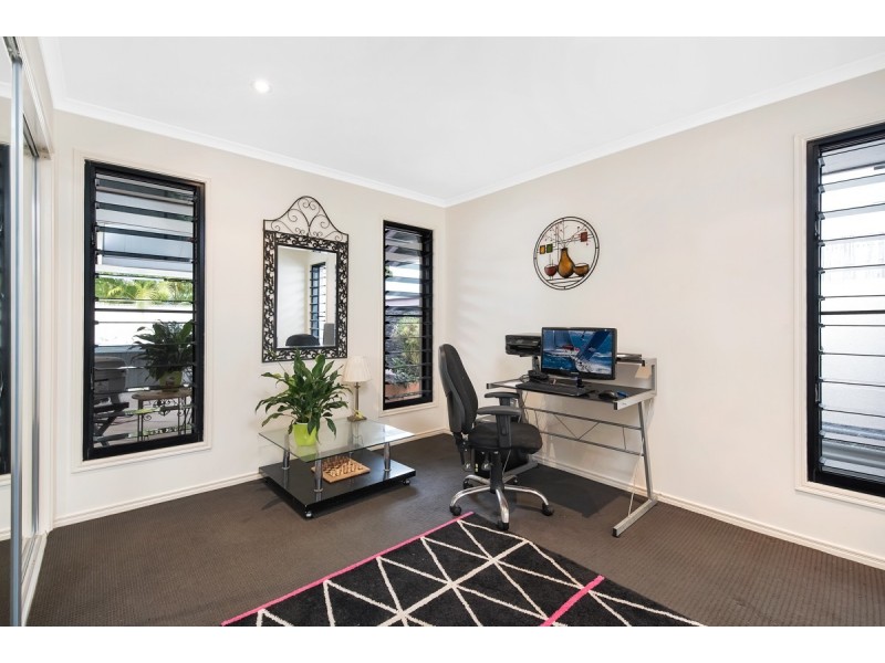 4 Undanbi Lane, Twin Waters QLD 4564