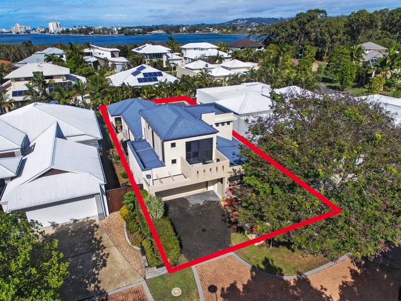 4 Undanbi Lane, Twin Waters QLD 4564