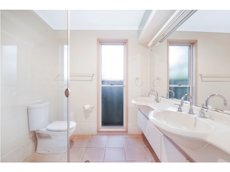 18 Waterside Drive, Twin Waters QLD 4564